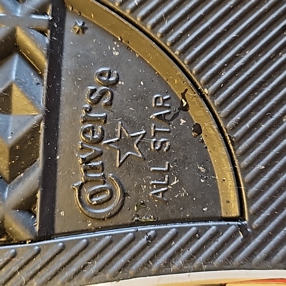 Marvin Martian & K-9 Hi-top Converse All Stars Excellent preloved condition - Picture 8 of 10